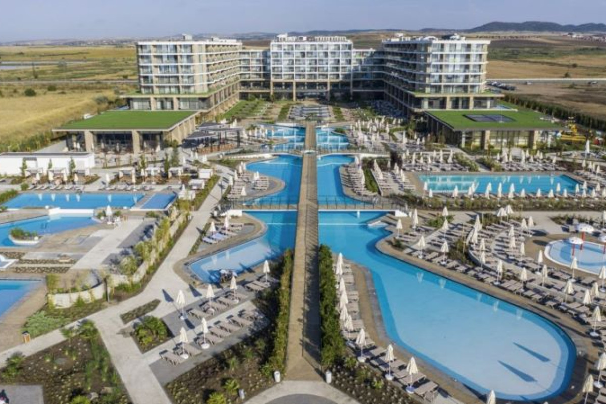 WAVE RESORT