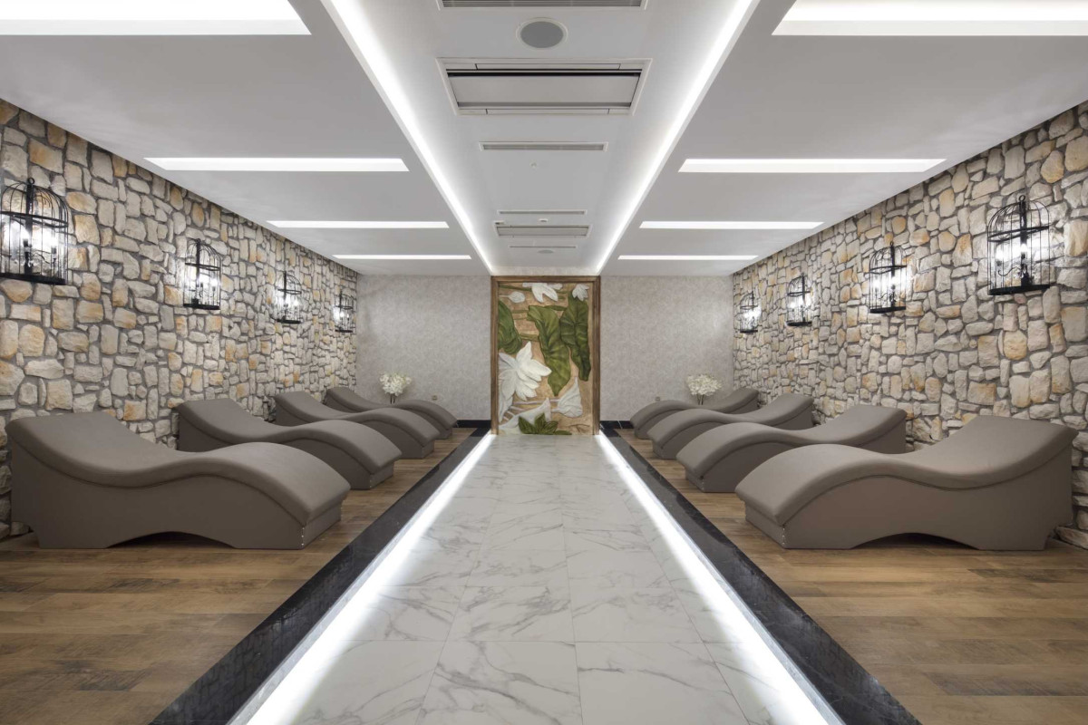 Granada Luxury Beach