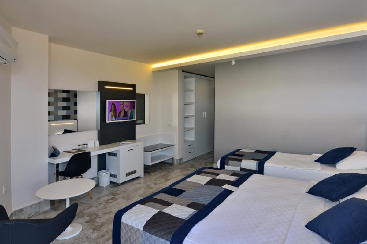 WHITE CITY BEACH HOTEL