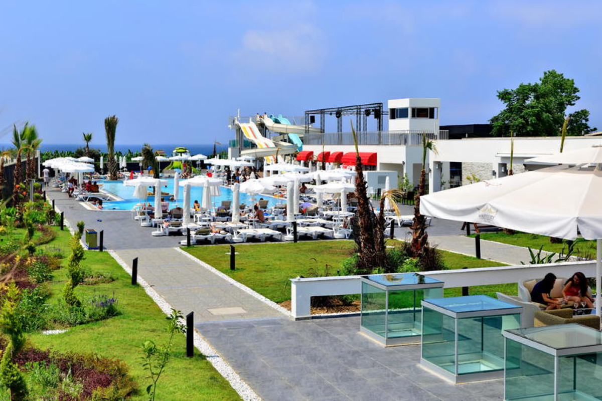 WHITE CITY RESORT HOTEL