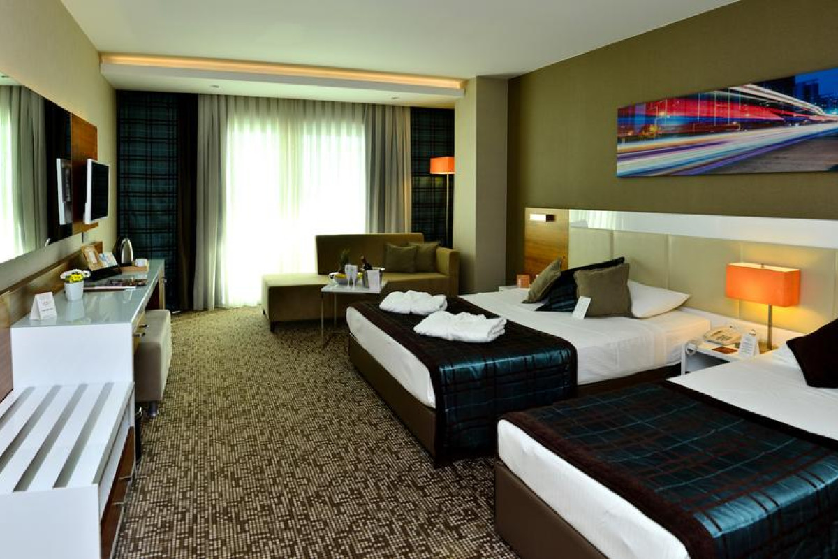 WHITE CITY RESORT HOTEL