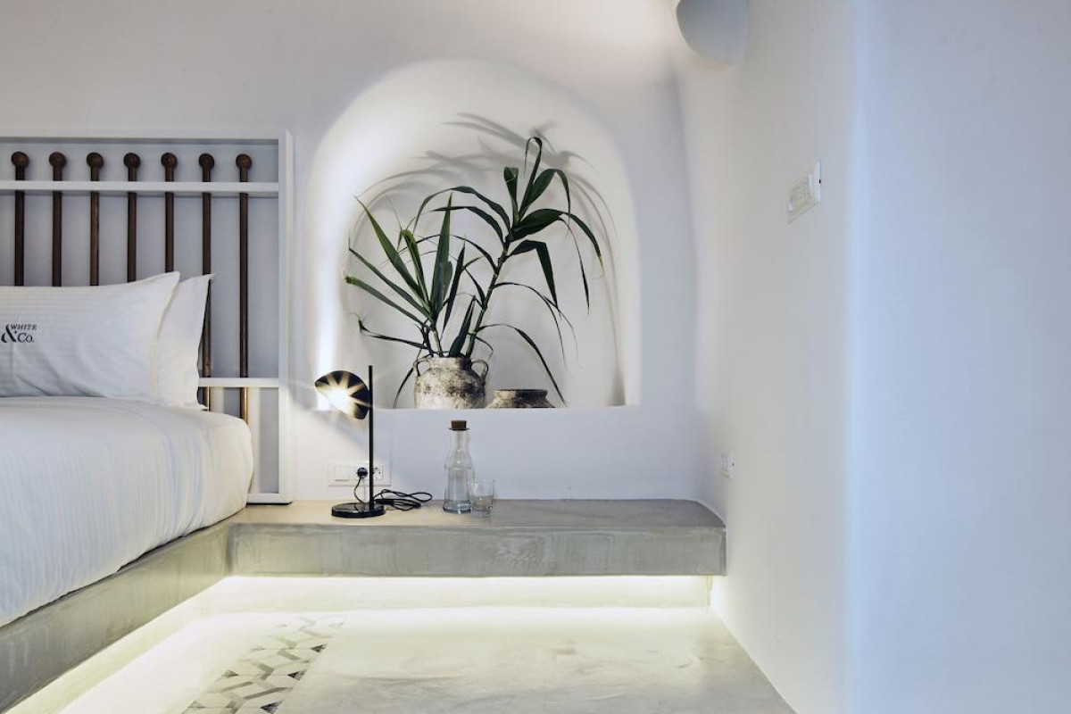 White & Co. La Torre Suites Santorini