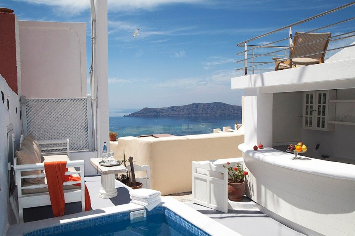 Whitedeck Santorini