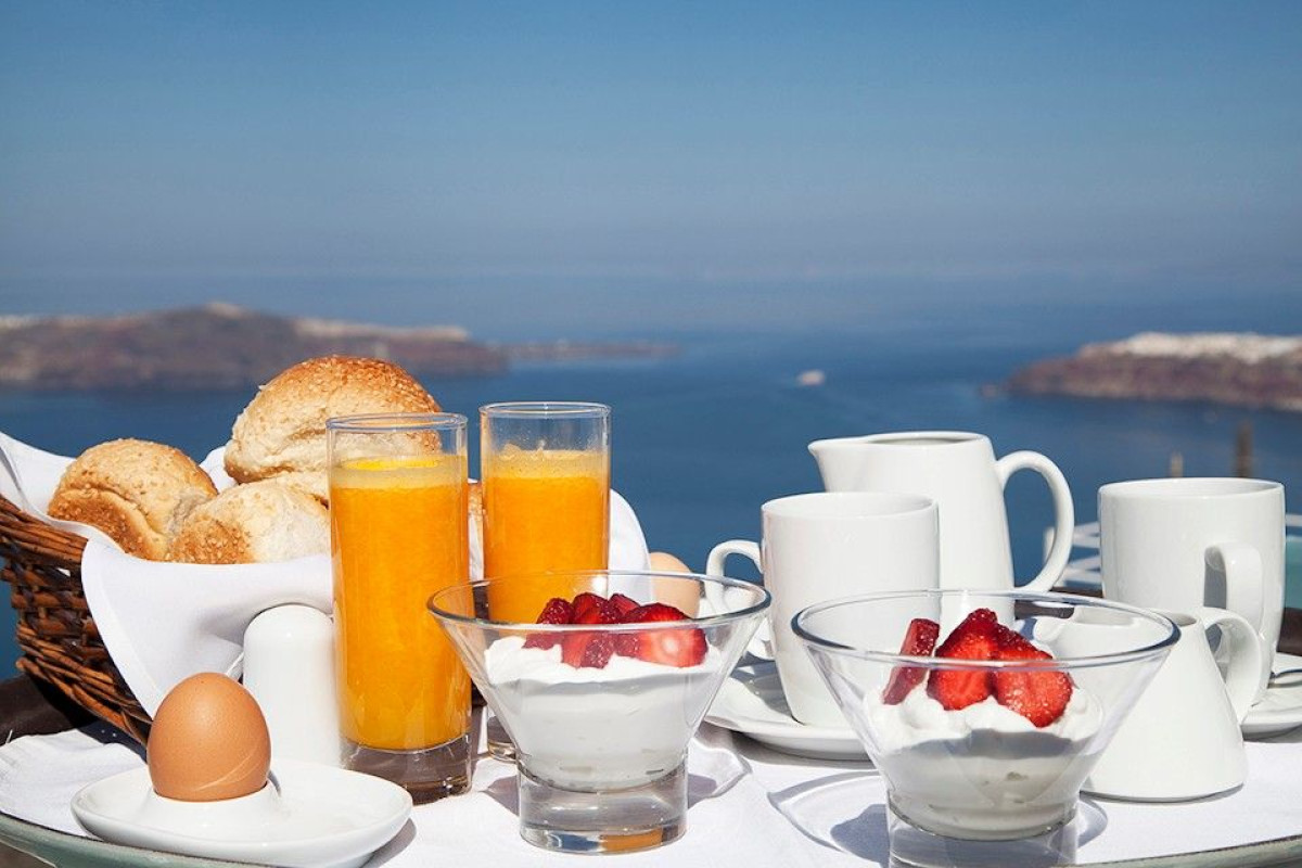 Whitedeck Santorini