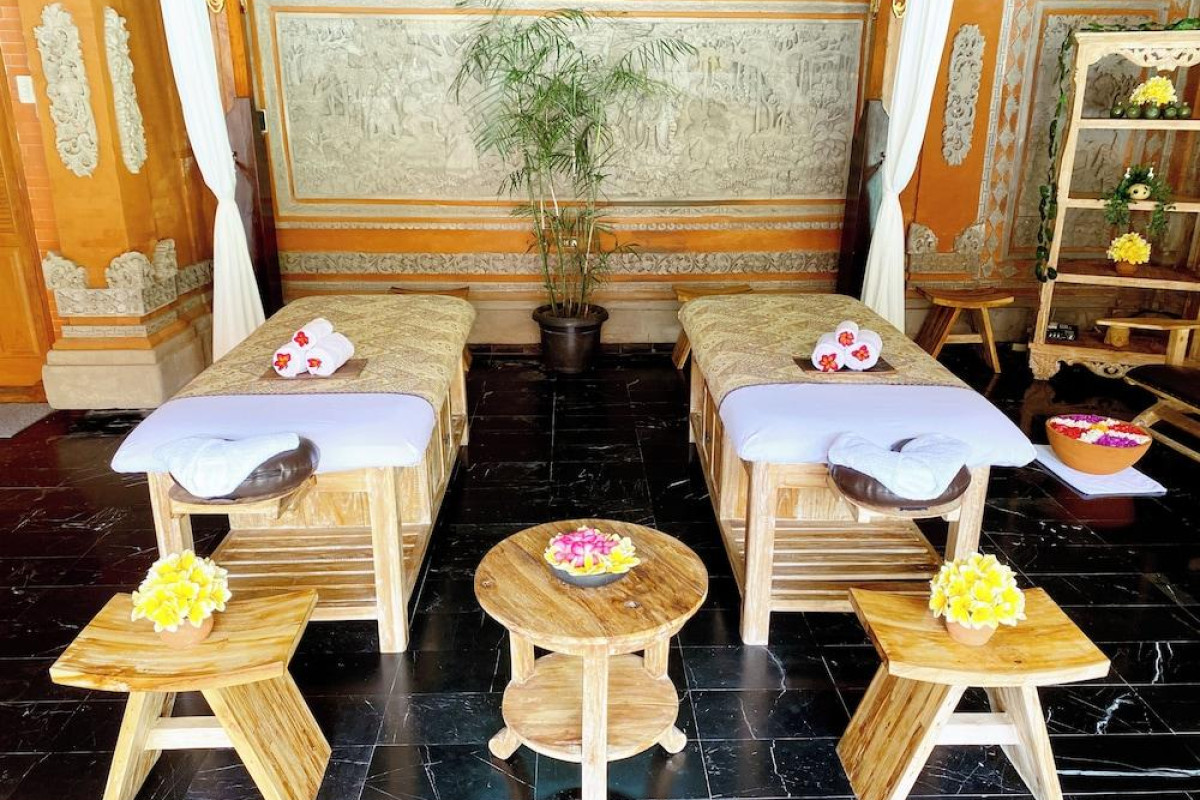 Wina Holiday Villa Kuta Bali
