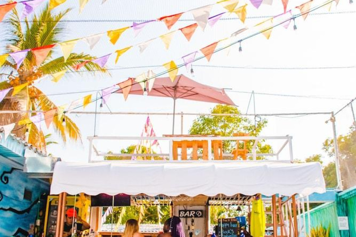 Wonderland Party Hostel