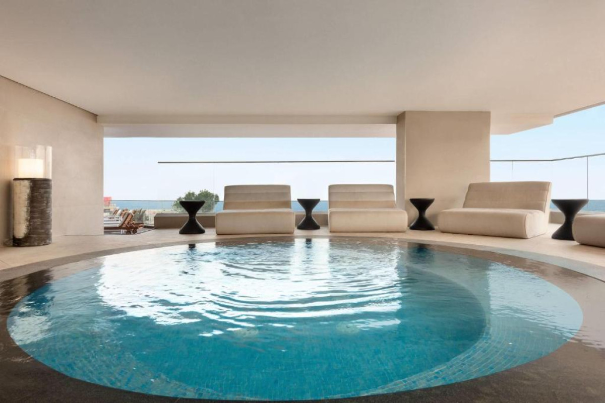 Hotel Wyndham Garden Ajman Corniche