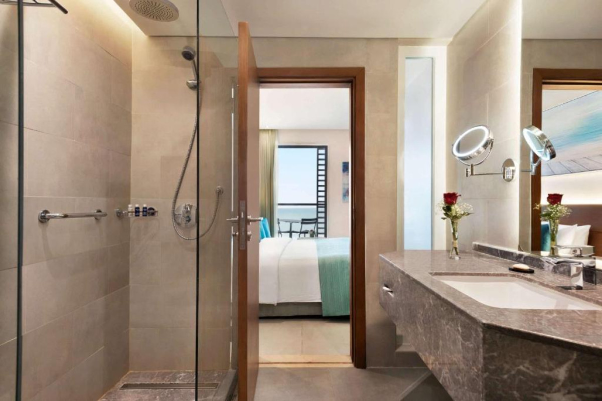 Hotel Wyndham Garden Ajman Corniche