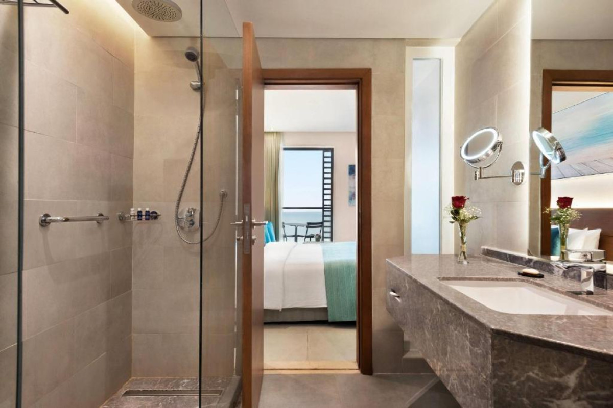 Hotel Wyndham Garden Ajman Corniche