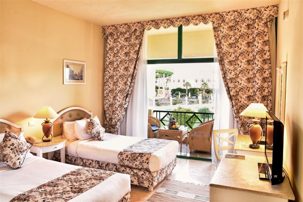 XANADU CLUB MAKADI BAY