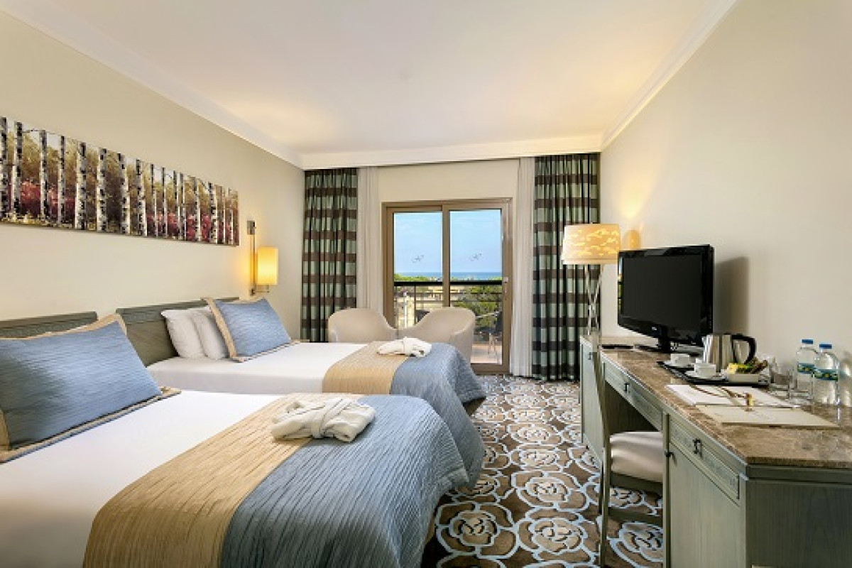 XANADU RESORT HOTEL