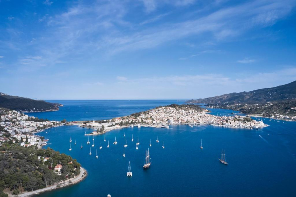 Hotel Xenia Poros Image