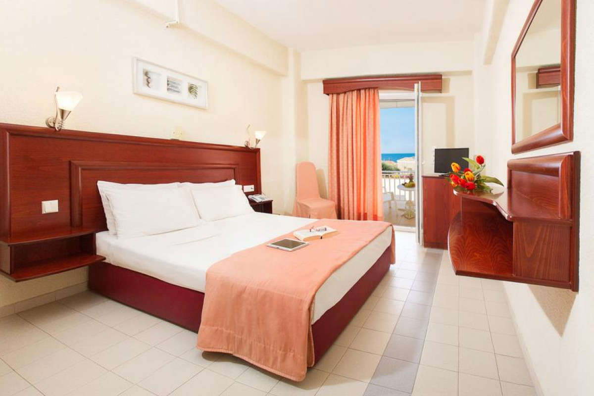 Xenios Loutra Village Beach Hotel