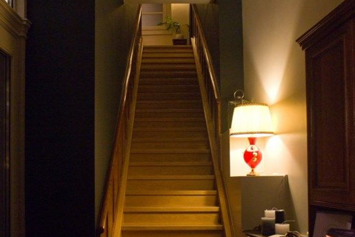 Xenon Inn
