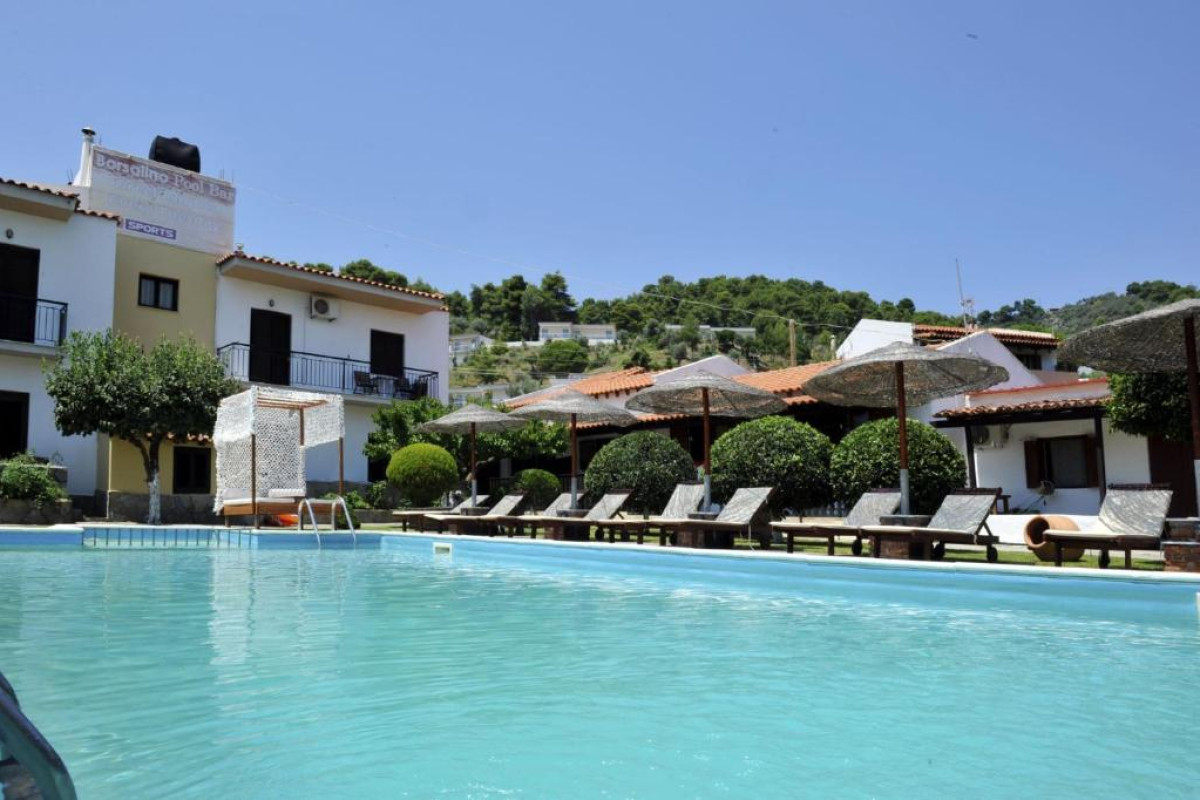Hotel Yalis Studios