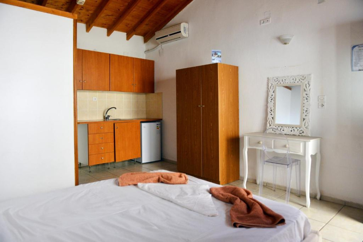 Hotel Yalis Studios