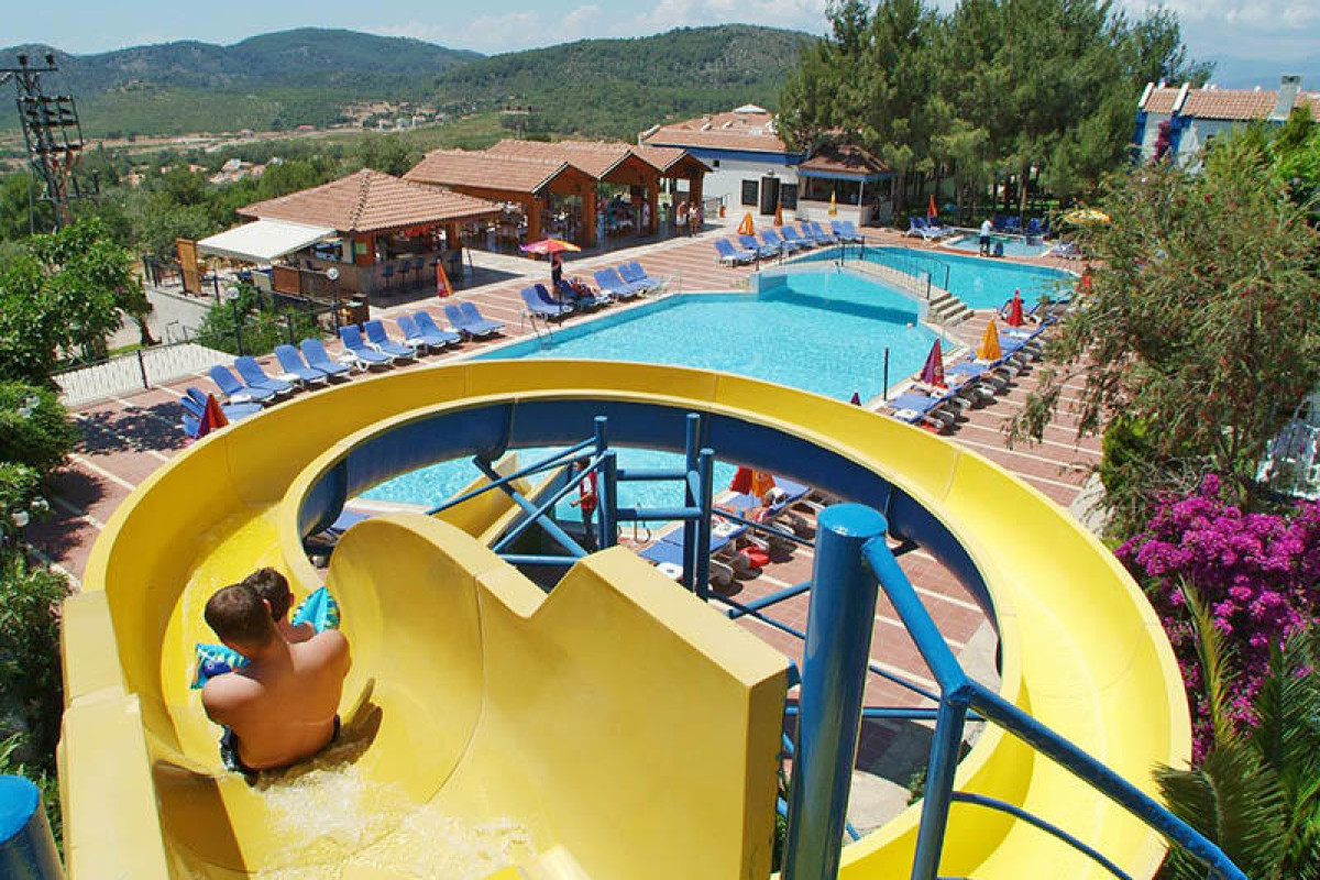 YEL HOLIDAY RESORT