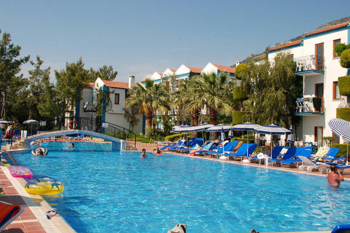 YEL HOLIDAY RESORT