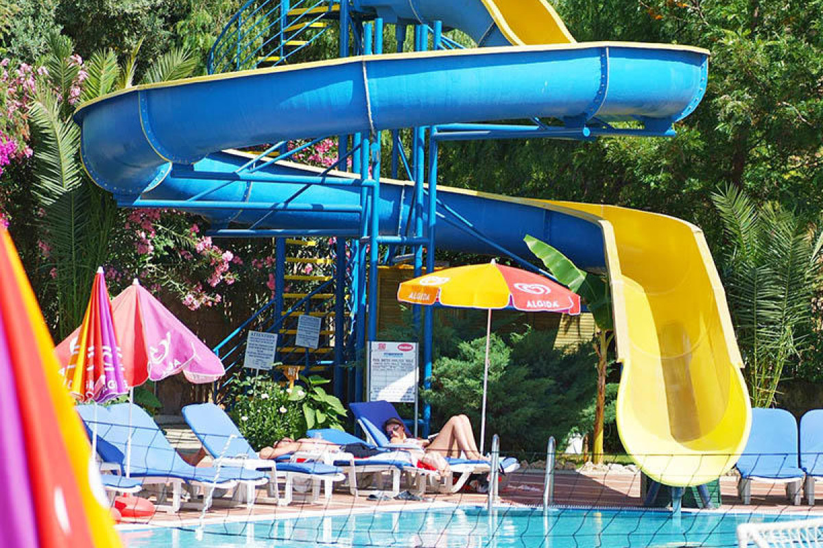 YEL HOLIDAY RESORT