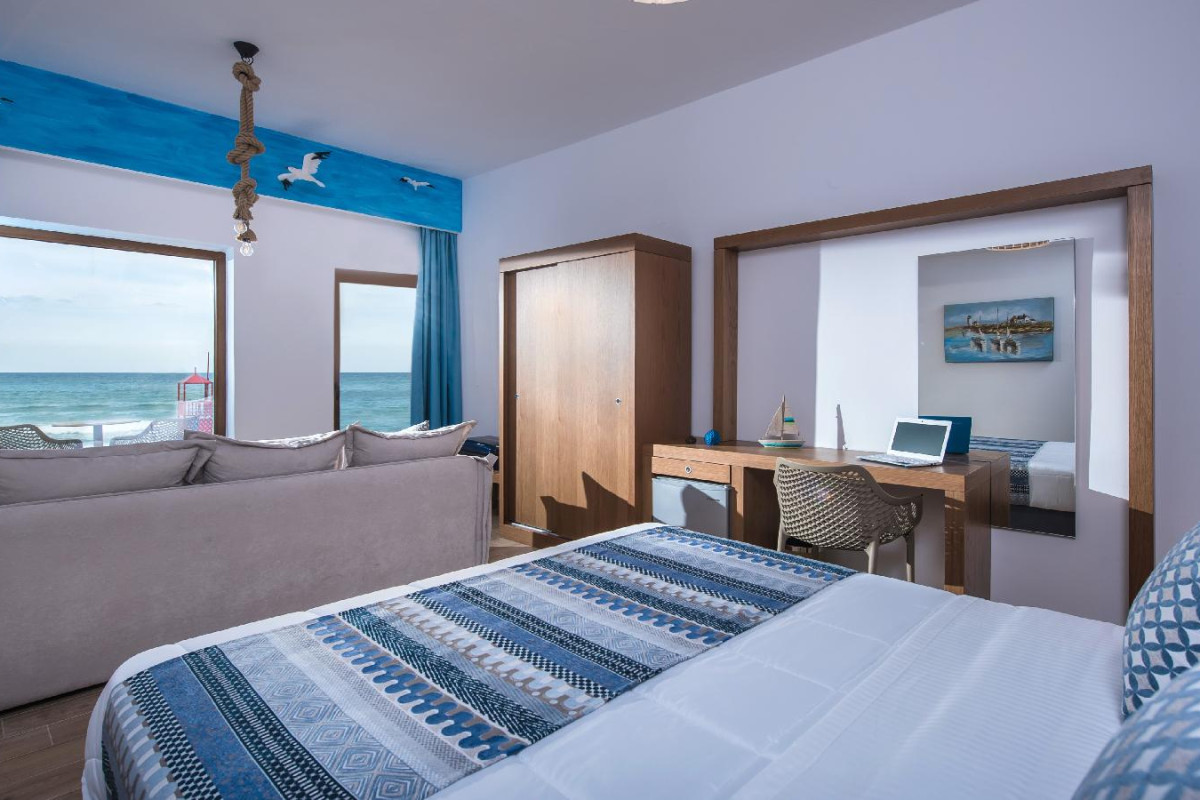 Yianna Caravel Suites By Checkin Adults Only