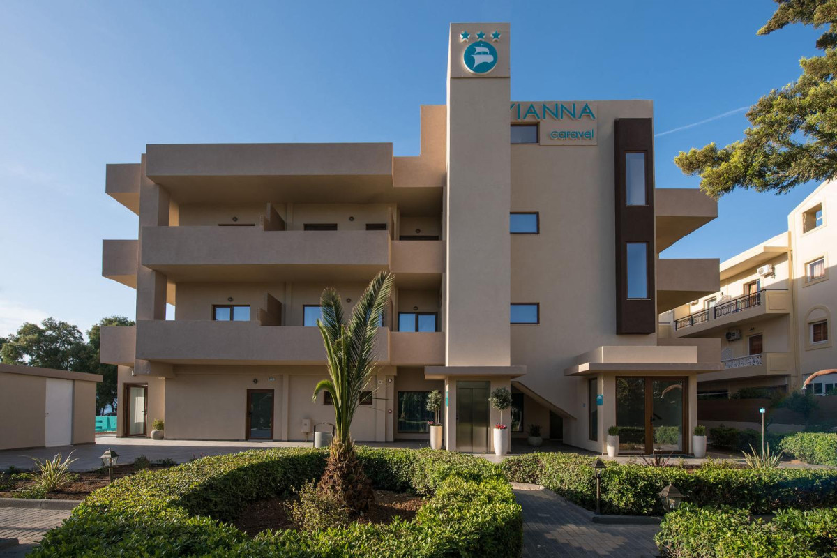 Yianna Caravel Suites By Checkin Adults Only