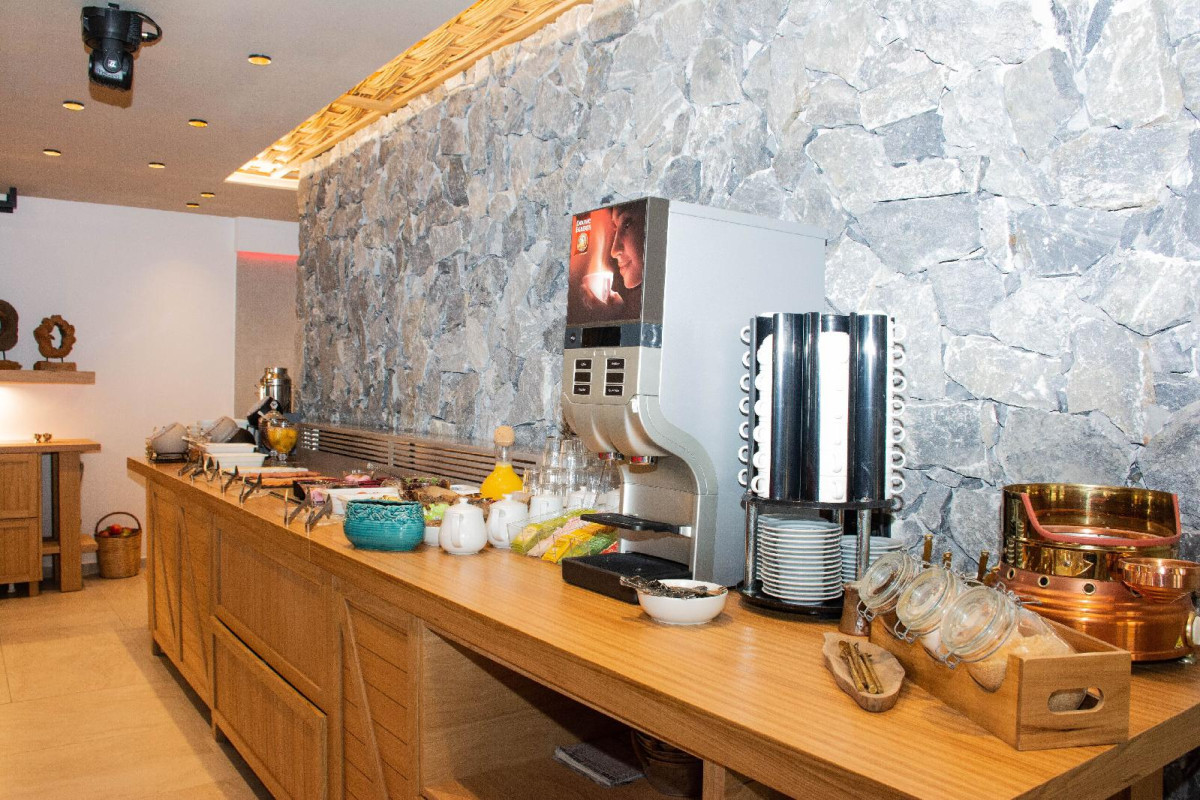 Yianna Caravel Suites By Checkin Adults Only
