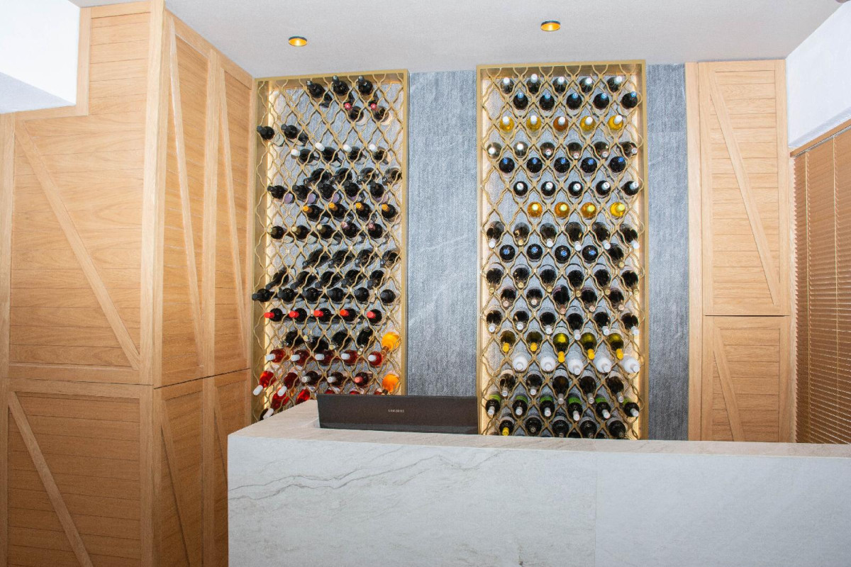 Yianna Caravel Suites By Checkin Adults Only
