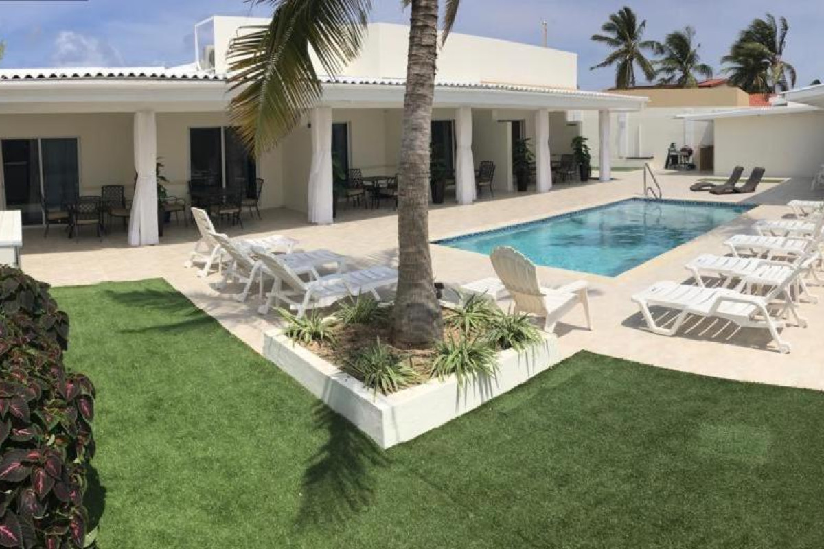 Yoyita Suites Aruba