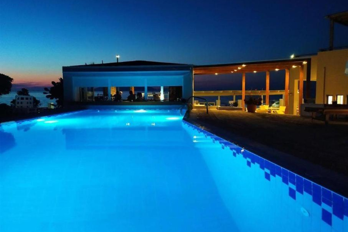 Yria Beach Hotel