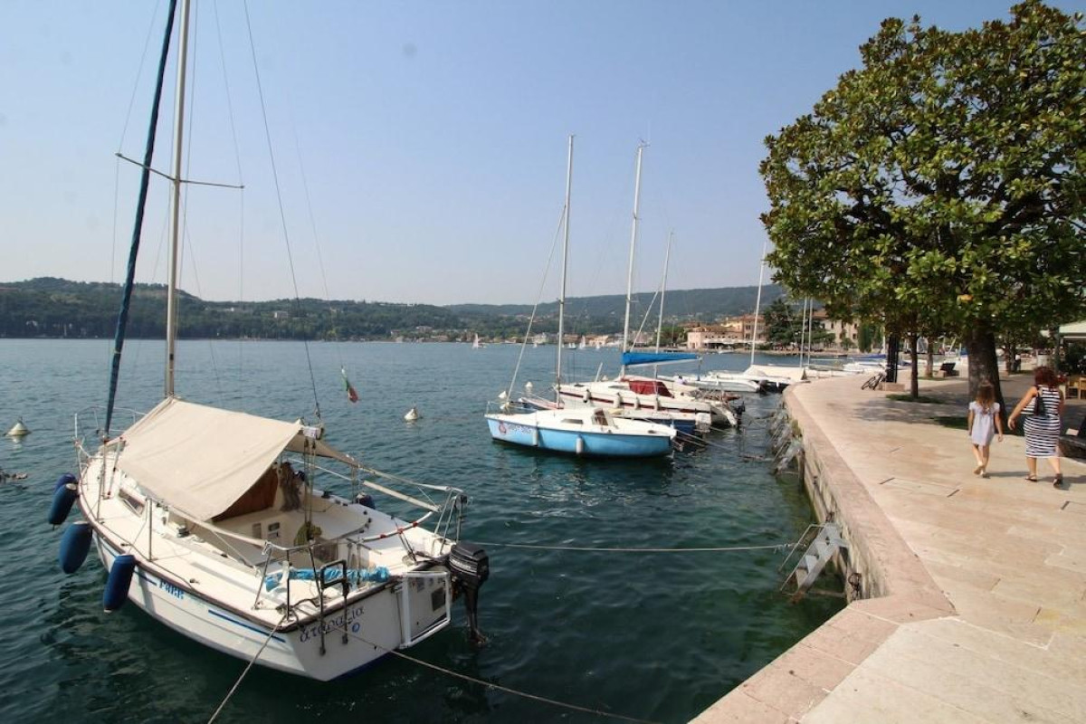 Zanardelli Square