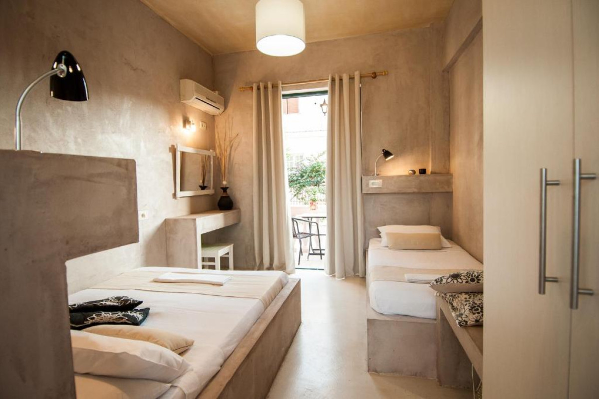 ZANTE NEST STUDIOS AND APARTMENTS