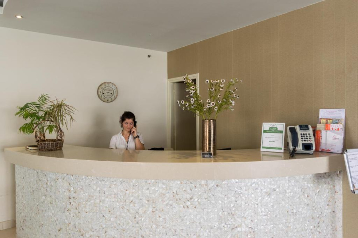 Zante Plaza Hotel & Apartments