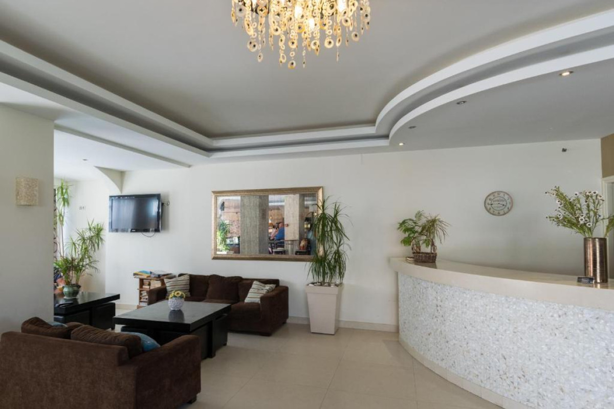 Zante Plaza Hotel & Apartments