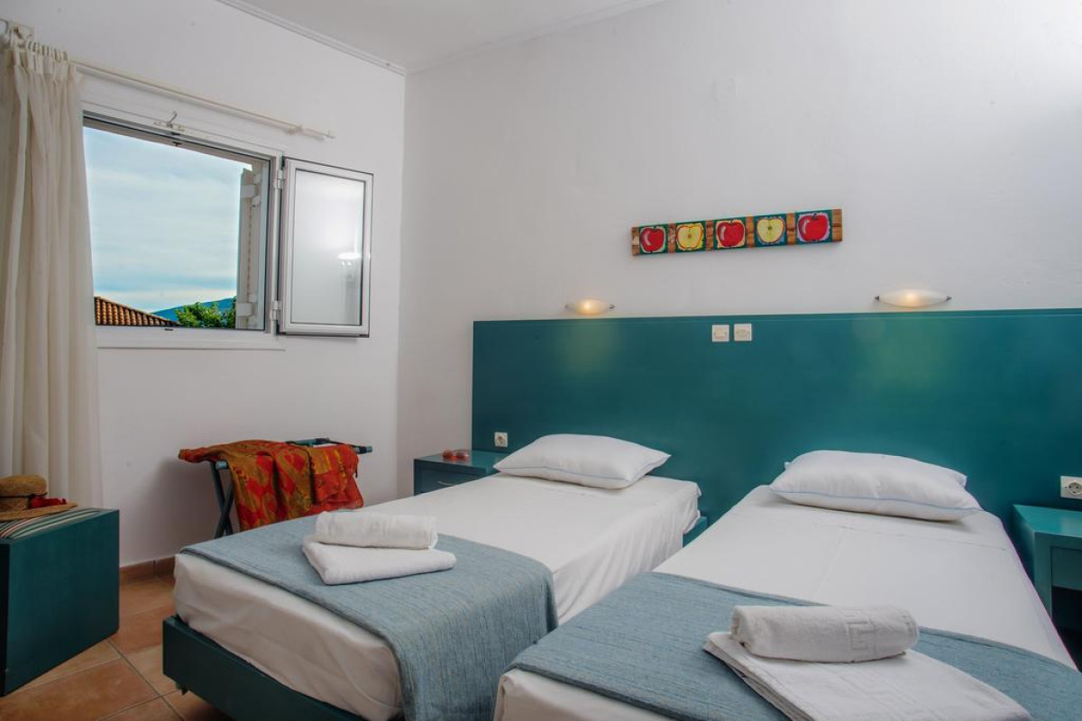 ZEFYROS ECO RESORT