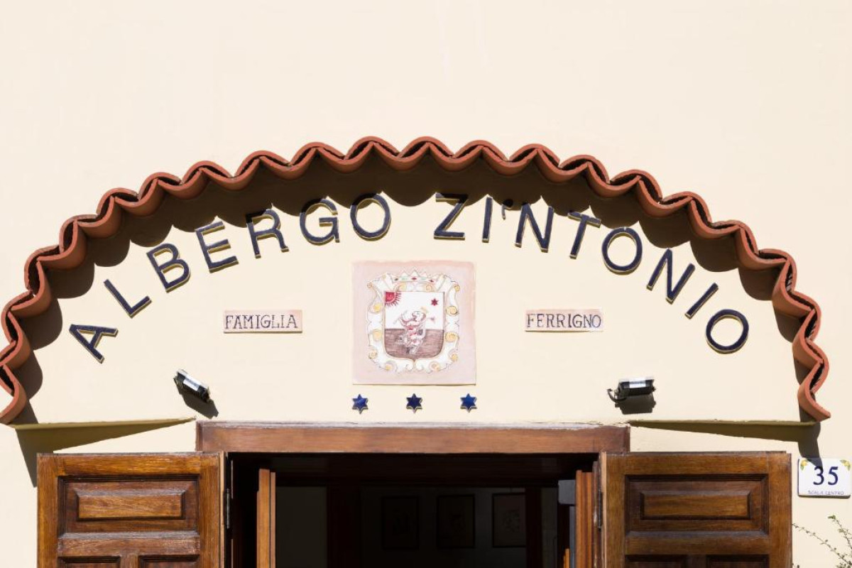 Zi'Ntonio