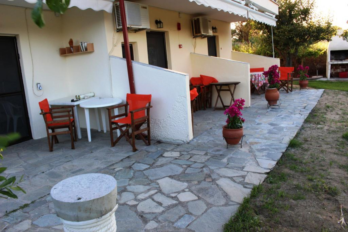Zisios Studios