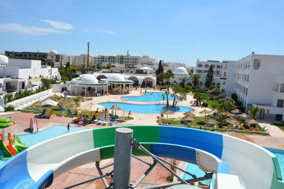 Zodiac Hotel