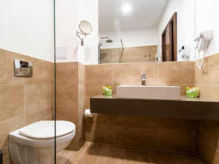 Hotel Izvoare Caciulata