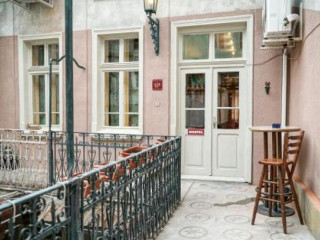 Rooster Hostel