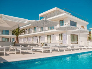 Laguna Resort