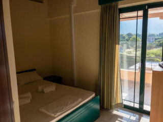 Katopodis Apartments 