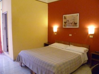 PENSIONE ROMEO HOTEL