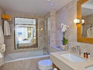 OLYMPIC LAGOON RESORT PAPHOS