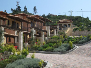 Akritas Ef Zin Villas  Suites