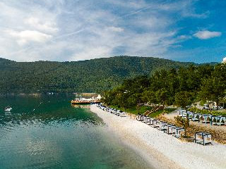 LA BLANCHE ISLAND