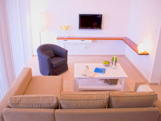 NAPIAN SUITES