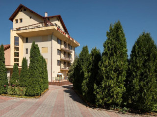. Grand Hotel Brasov