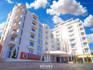 Henry Resort & Spa