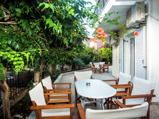 CAPTAIN GEORGIO APARTMENTS