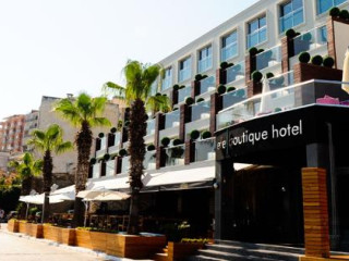 Efe Boutique